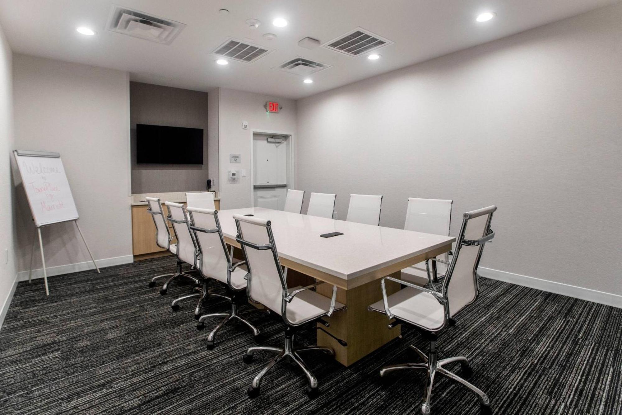 Towneplace Suites By Marriott Conroe Exterior photo