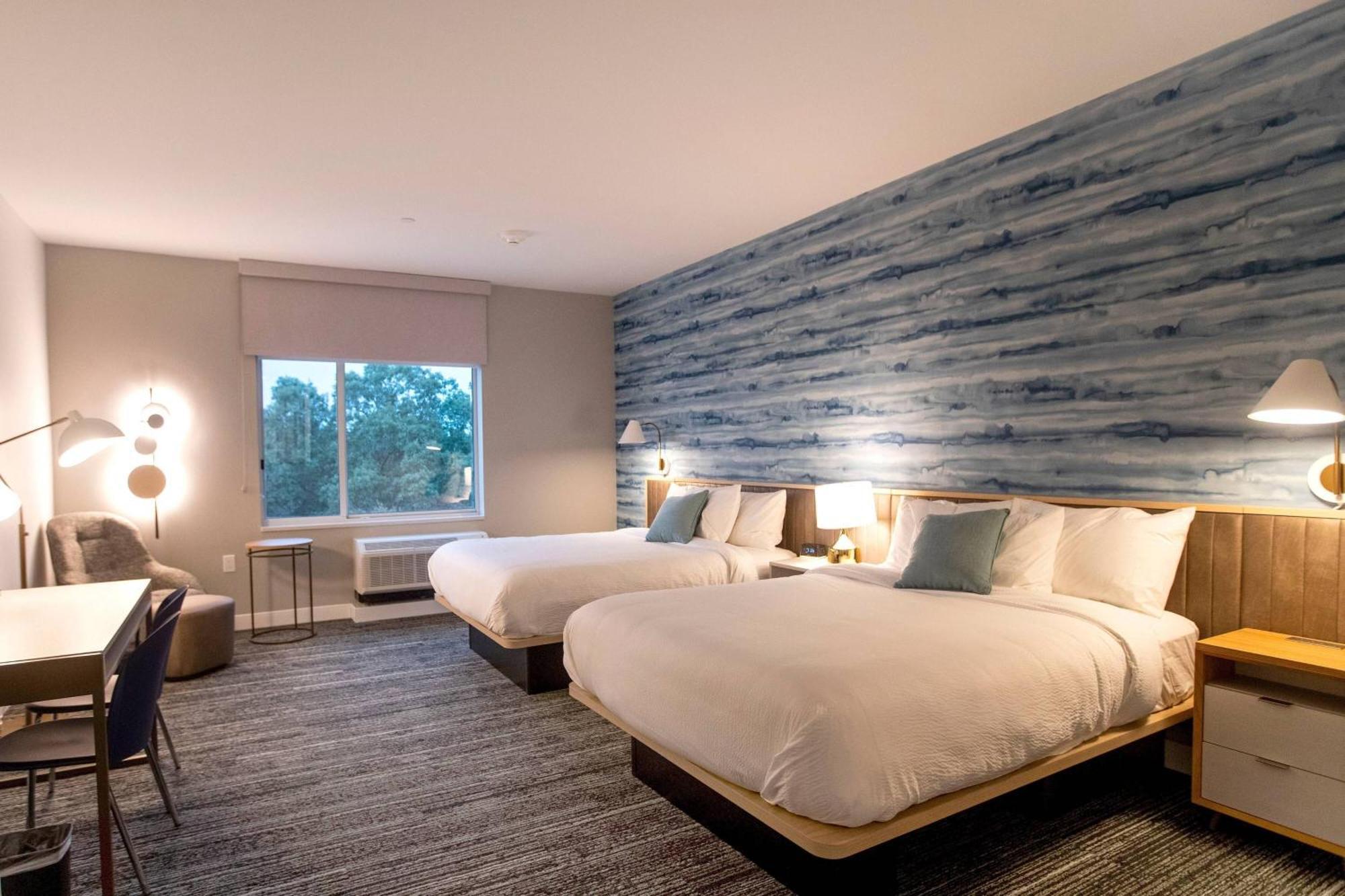 Towneplace Suites By Marriott Conroe Exterior photo